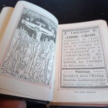 Paroissein romain contenant les offices des dimanches et des principales fetes